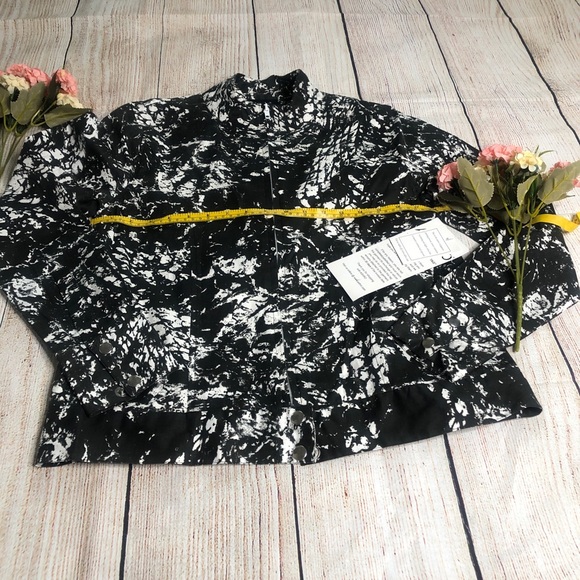 Ashro Women Size 6 Black White Zip Up Jacket - Picture 2 of 7